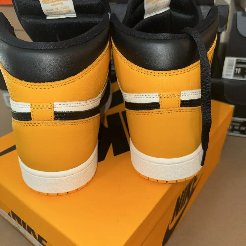 Nike Men’s Size 9 Jordan 1 Retro High OG Taxi